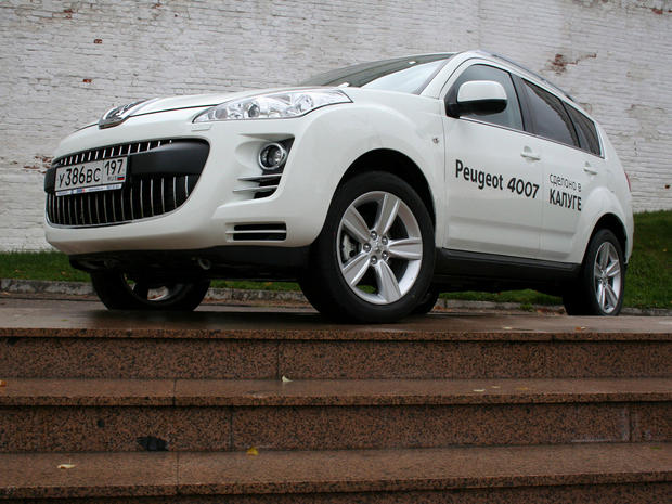 Тест-драйв Peugeot 4007