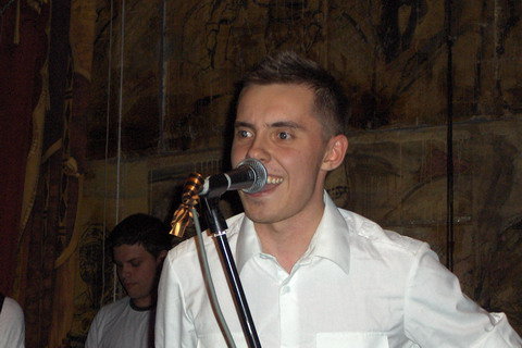 Gallery «Провода» дали ударный концерт накануне Дня Победы